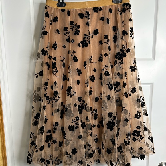 Chicwish M Tule Layered Skirt Velvet floral Appliqués Fairy Grunge New 5641 - Picture 12 of 12